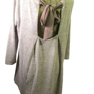 BKE Red Boutique Top With Tie on the Back Super Cute Size Medium‎